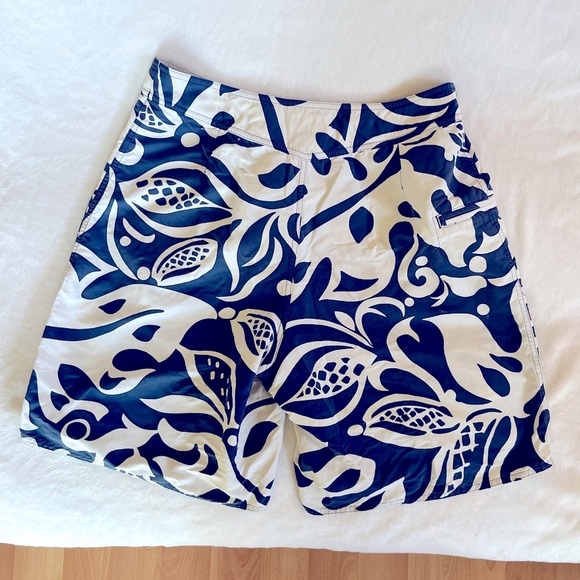 Patagonia WaveFarer Vintage Board Shorts Men’s 33 Blue White - Picture 4 of 12